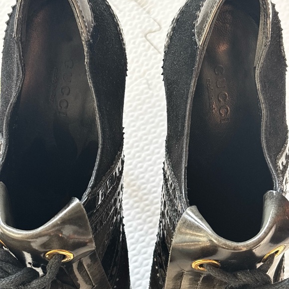 Gucci Black Leather Kiltie Brogue Ankle Boots with Gold Logo - Picture 5 of 12